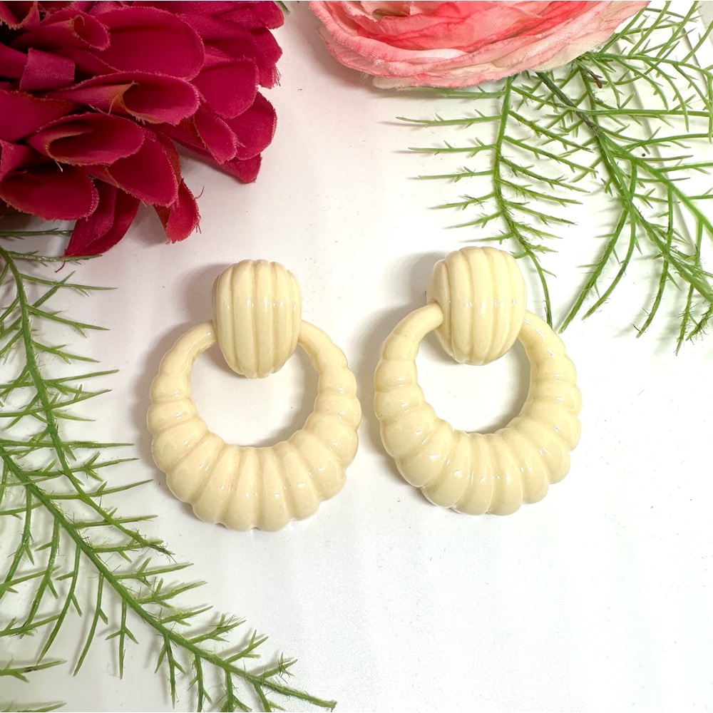 NEW⚜️Ivory Acrylic Retro Style Door Knocker Hoops